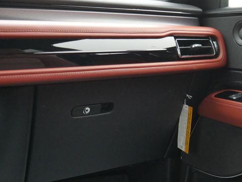 Used 2025 Lincoln Aviator Reserve w/ Jet Appearance Package image 45