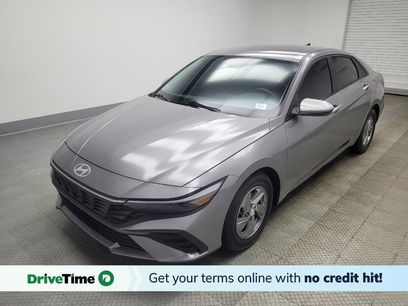 Used 2025 Hyundai Elantra SE