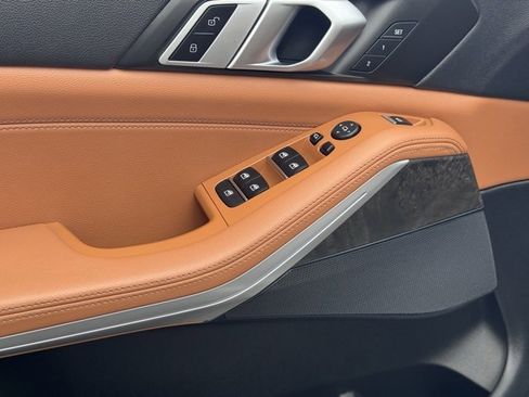 Used 2021 BMW X5 xDrive40i image 8