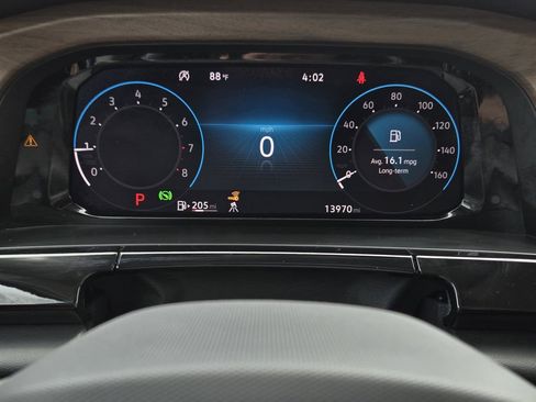 Used 2025 Volkswagen Atlas SE FWD image 6