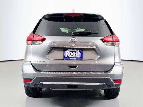 Used 2018 Nissan Rogue S w/ S Value Package FWD image 6