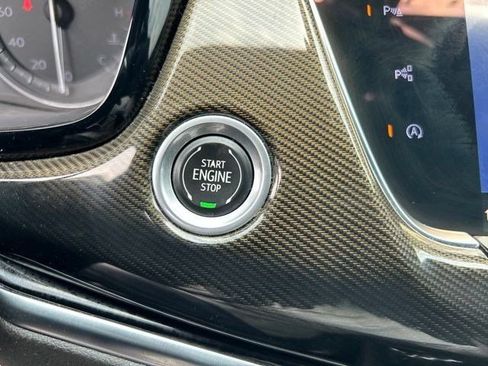 Used 2022 Cadillac XT6 Premium Luxury w/ Platinum Package AWD/4WD image 19