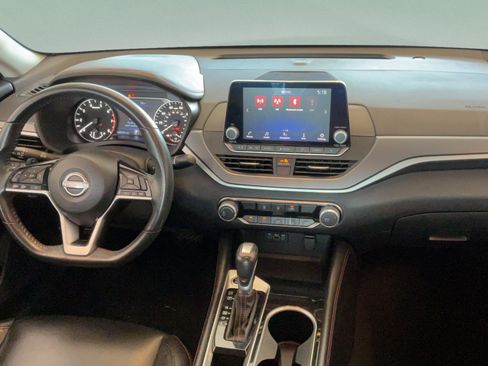 Used 2024 Nissan Altima 2.5 SR FWD image 35
