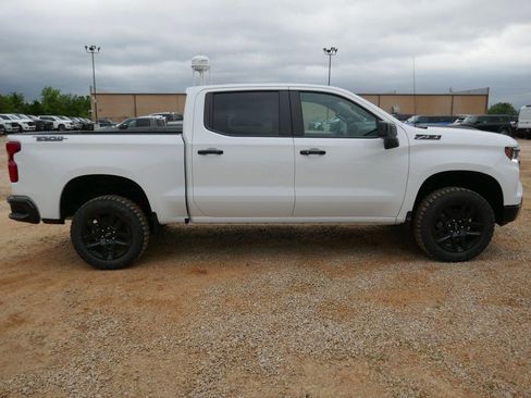 New 2026 Chevrolet Silverado 1500 LT Trail Boss w/ Convenience Package II AWD/4WD image 3