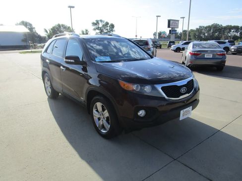 Used 2012 Kia Sorento EX w/ EX V6 Premium Pkg AWD/4WD image 9