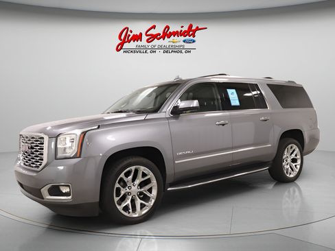 Used 2020 GMC Yukon XL Denali w/ Open Road Package AWD/4WD image 2