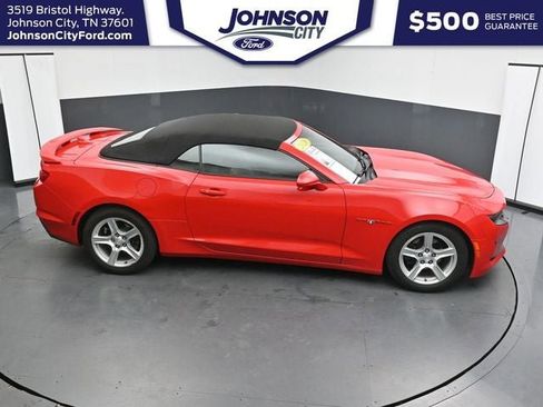 Used 2020 Chevrolet Camaro LT RWD image 23