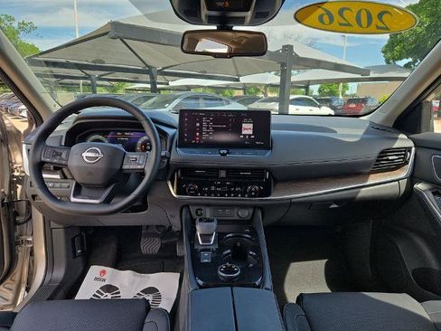 Certified 2026 Nissan Rogue Platinum w/ Platinum Premium Package AWD/4WD image 21
