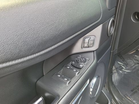 Used 2020 Ford Expedition XLT w/ Equipment Group 202A AWD/4WD image 7