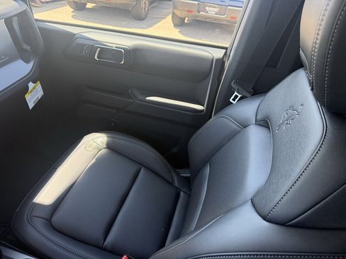 New 2025 Ford Bronco Badlands image 19