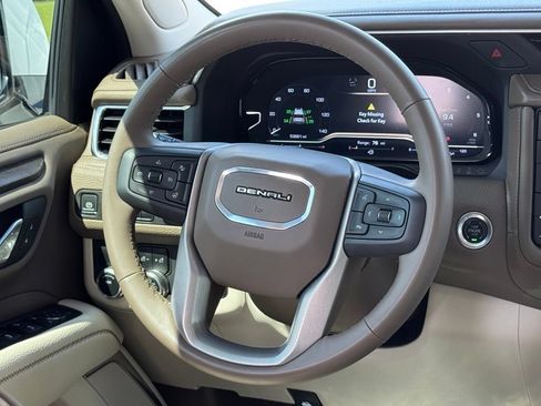 Used 2024 GMC Yukon XL Denali w/ Max Trailering Package RWD image 30