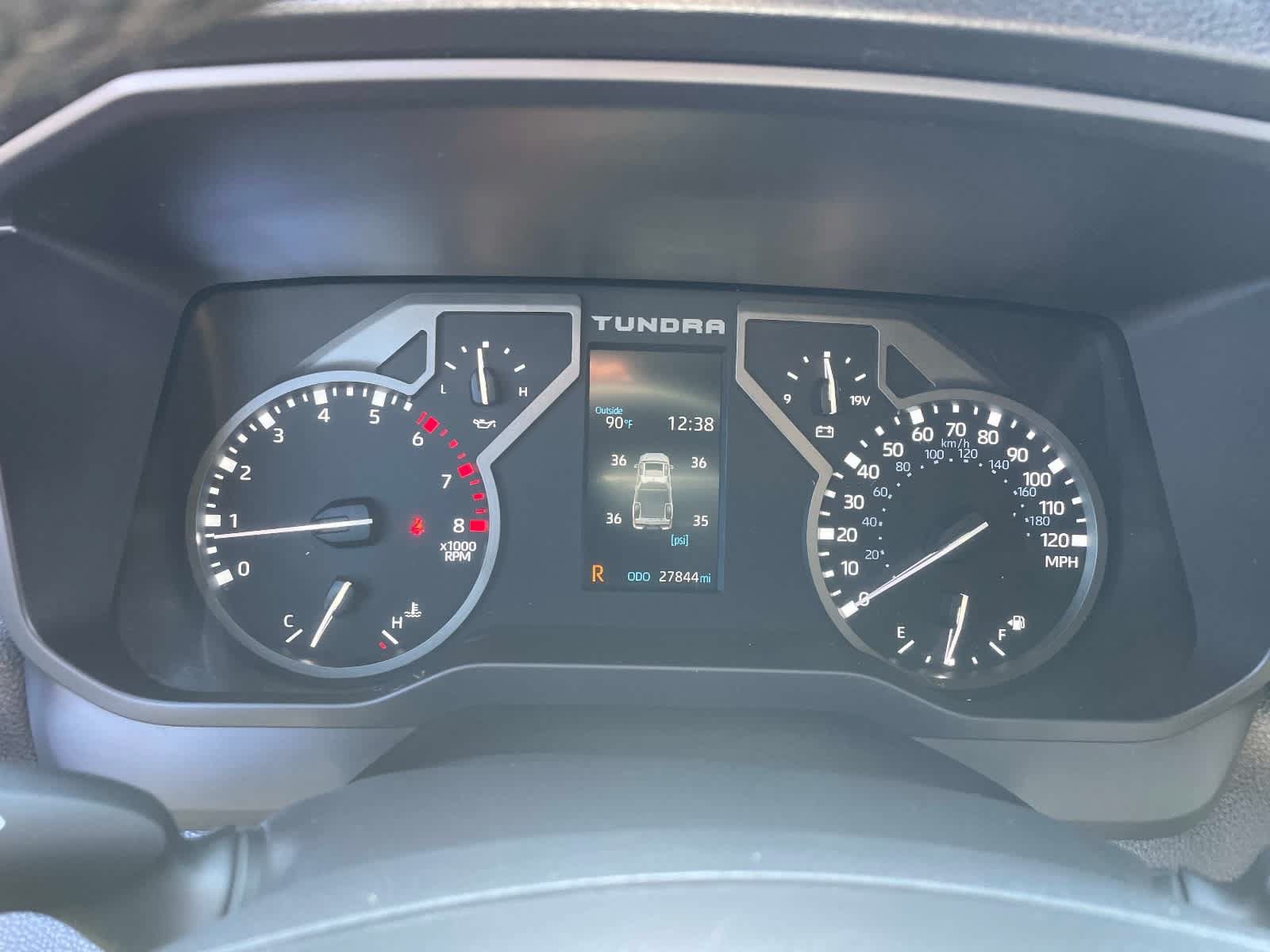 Used 2025 Toyota Tundra SR5 w/ SR5 Premium Package AWD/4WD image 33