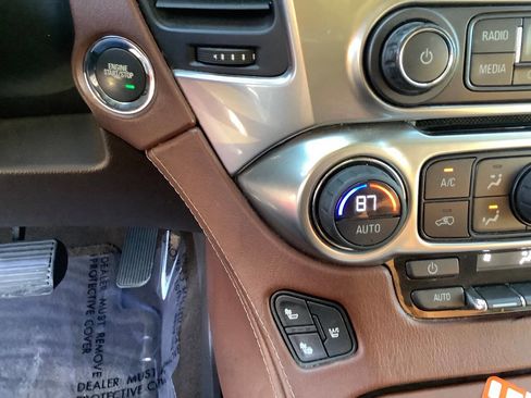 Used 2015 Chevrolet Suburban LTZ image 46