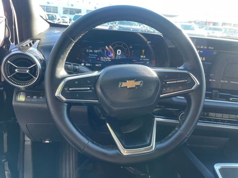 Used 2025 Chevrolet Equinox LT image 28