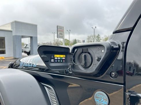 Used 2025 Jeep Wrangler Unlimited Sport S 4xe image 20