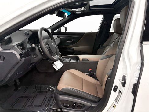 New 2025 Lexus ES 350 w/ Premium Package image 4