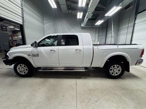 Used 2017 RAM 2500 Laramie image 4