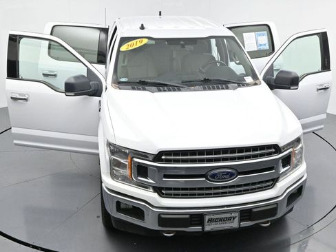 Used 2019 Ford F150 XLT w/ Equipment Group 302A Luxury AWD/4WD image 40