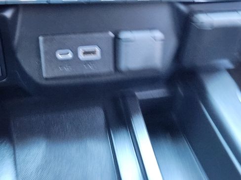 Used 2019 GMC Sierra 1500 AT4 w/ AT4 Premium Package image 19