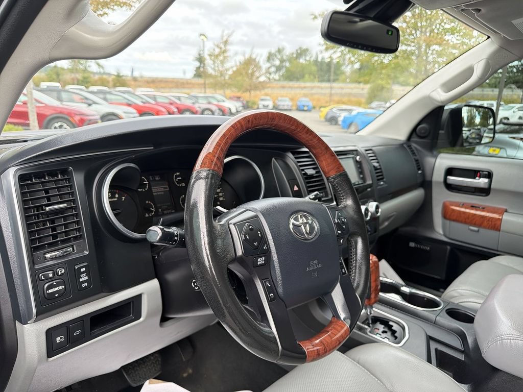Used 2019 Toyota Sequoia Platinum AWD/4WD image 11