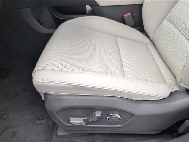 New 2026 Hyundai Santa Fe Limited FWD image 10