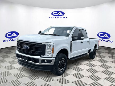 Used 2023 Ford F250 XL w/ FX4 Off-Road Package image 9