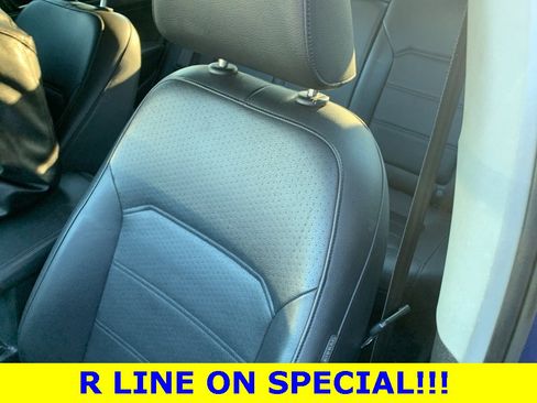 Used 2017 Volkswagen Passat 1.8T R-Line image 9