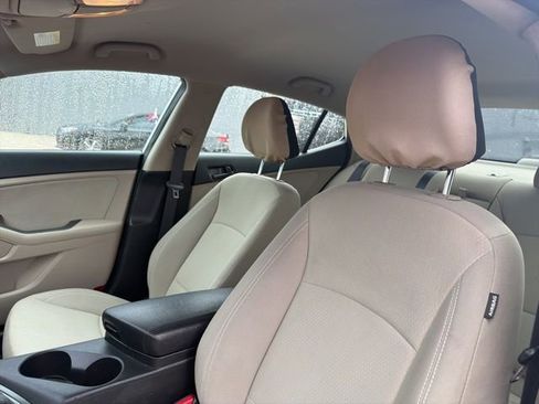 Used 2013 Kia Optima LX w/ Convenience Pkg image 13