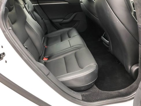 Used 2022 Tesla Model S image 26