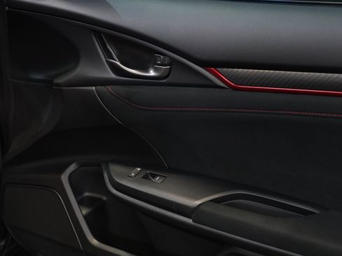 Used 2019 Honda Civic Type R image 23