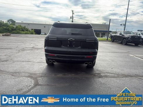 Used 2024 Chevrolet Traverse RS w/ LPO, Floor Liner Package AWD/4WD image 5