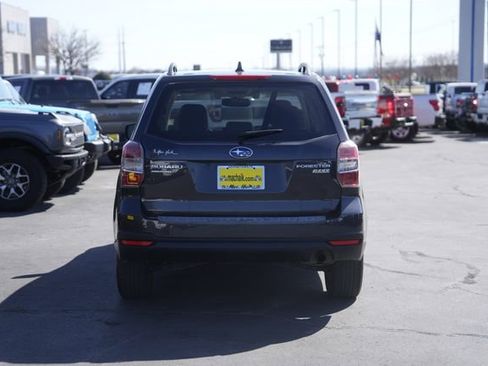 Used 2016 Subaru Forester 2.5i Premium image 7
