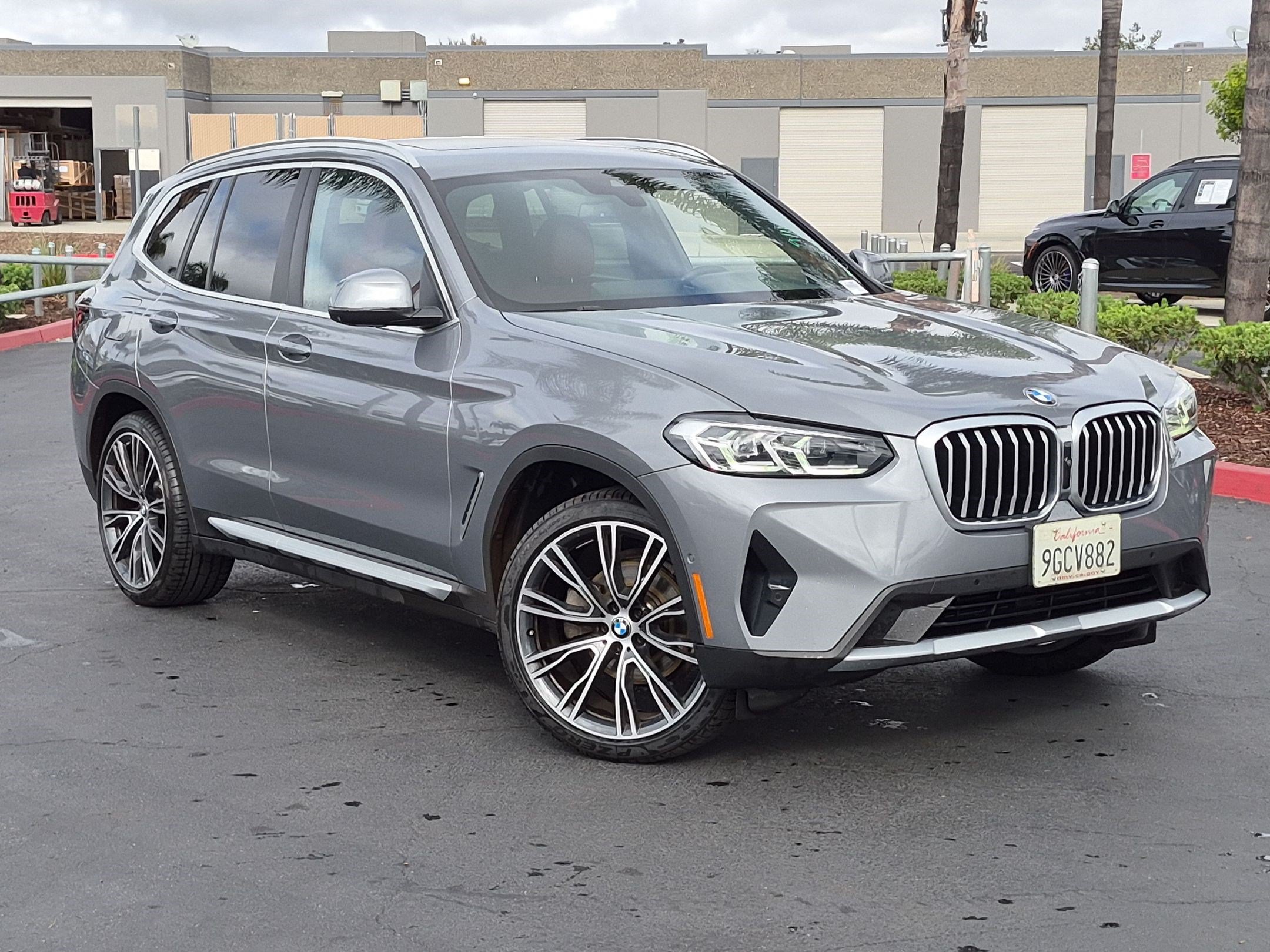 Certified 2023 BMW X3 xDrive30i w/ Premium Package w/ZPA AWD/4WD image 2