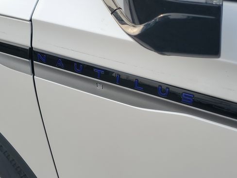 New 2026 Lincoln Nautilus Premier w/ Equipment Group 102A image 7