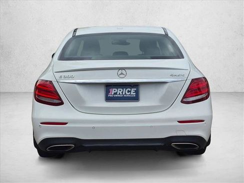Certified 2018 Mercedes-Benz E 300 4MATIC image 7