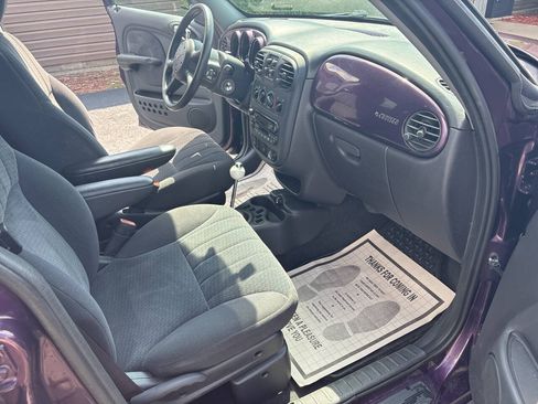 Used 2004 Chrysler PT Cruiser FWD image 8
