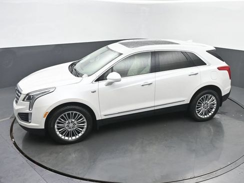 Used 2017 Cadillac XT5 Luxury w/ Advanced Security Package AWD/4WD image 37
