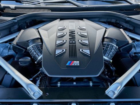 New 2026 BMW X5 M60i image 25