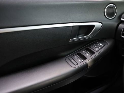 Used 2023 Hyundai Sonata SE FWD image 15