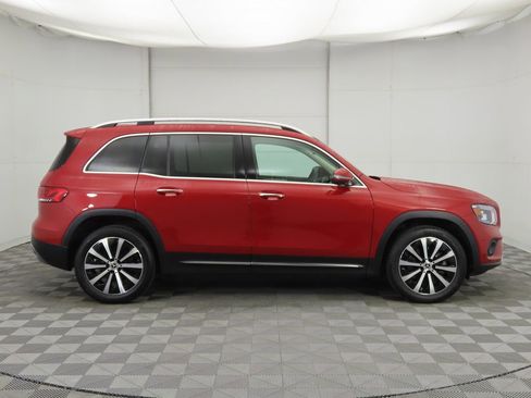 Certified 2022 Mercedes-Benz GLB 250 4MATIC image 4