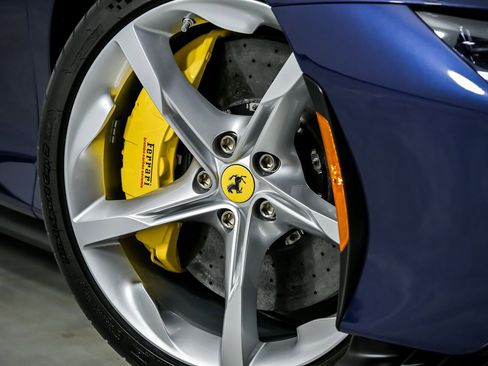 Used 2023 Ferrari SF90 Stradale image 4