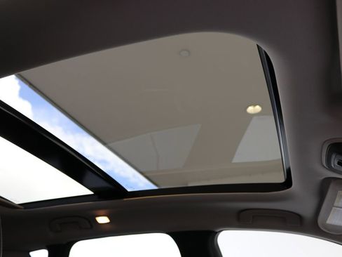 Certified 2025 INFINITI QX50 Luxe image 38