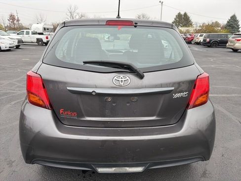Used 2017 Toyota Yaris L image 6