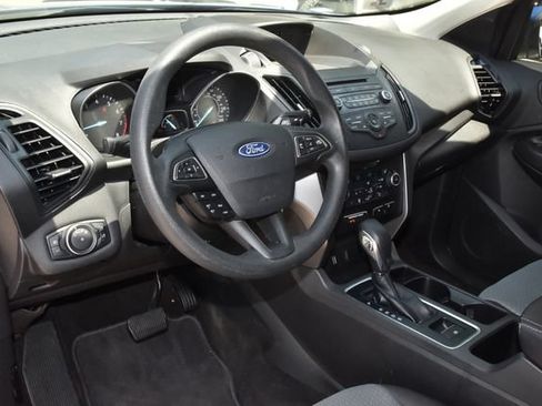 Used 2018 Ford Escape SE FWD image 32