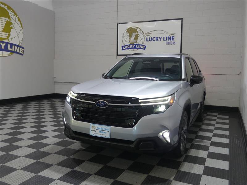 Used 2025 Subaru Forester Touring AWD/4WD image 4