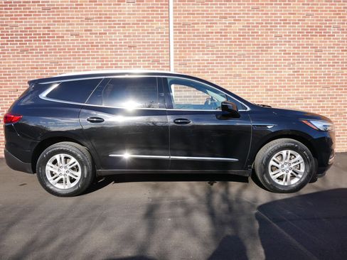 Used 2018 Buick Enclave Essence image 26
