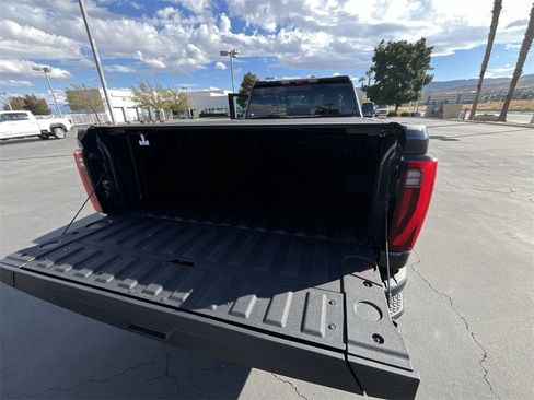 Used 2025 GMC Sierra 2500 Denali w/ Technology Package image 27