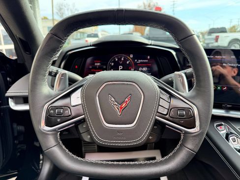 Used 2022 Chevrolet Corvette Stingray Premium Cpe w/ Z51 Performance Package image 27