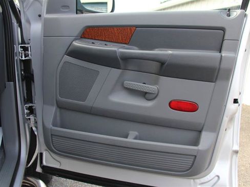 Used 2006 Dodge Ram 1500 Truck SLT AWD/4WD image 17