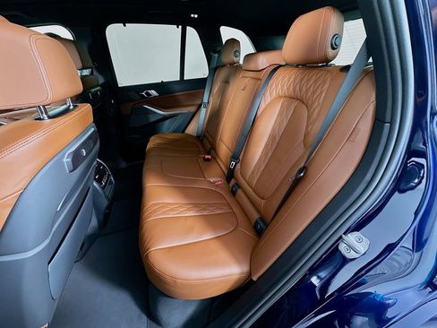 New 2026 BMW X5 xDrive40i w/ Executive Package image 17